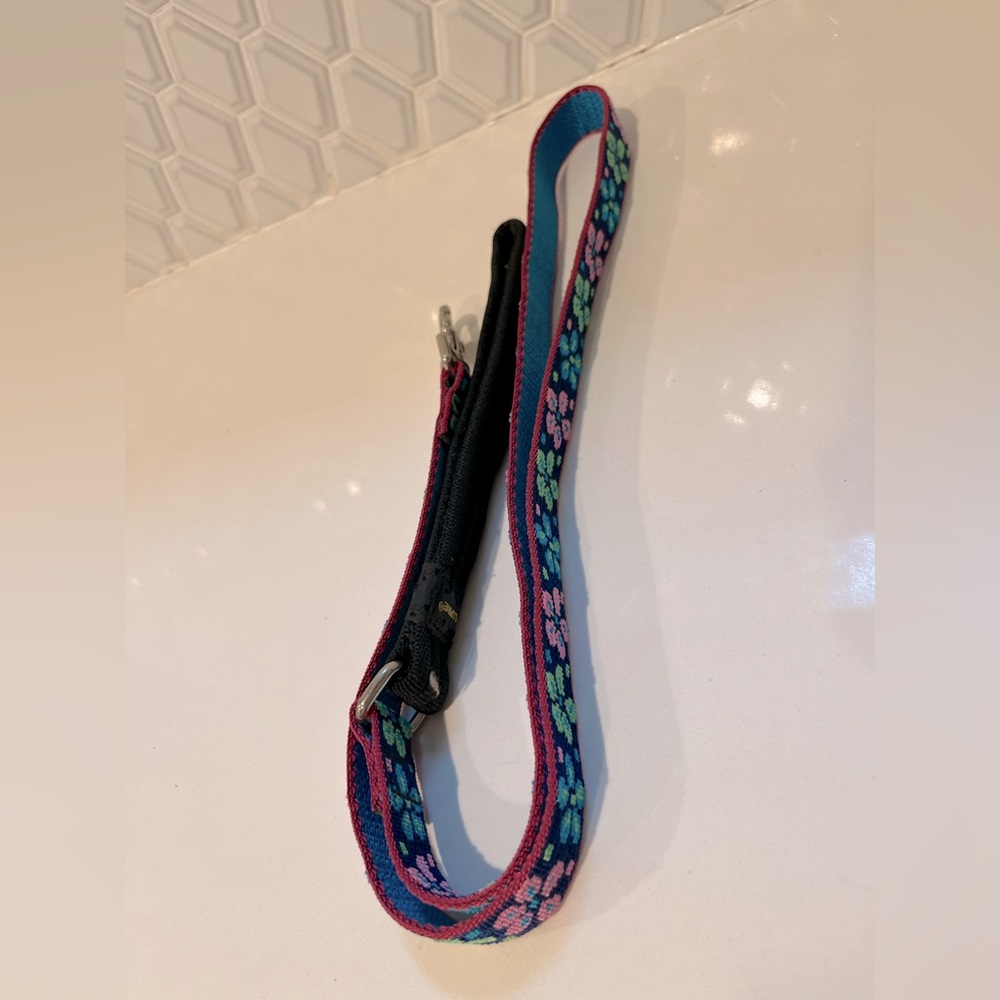 New Lupine Flower 4 Foot Leashes.